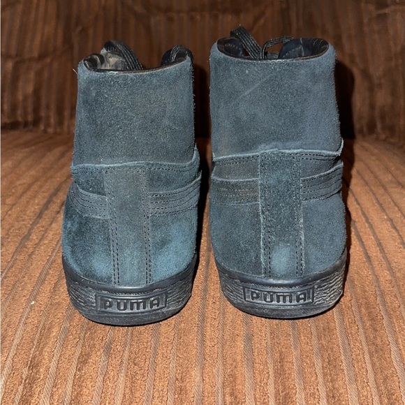 Men’s Puma Suede Shoes - Picture 3 of 6